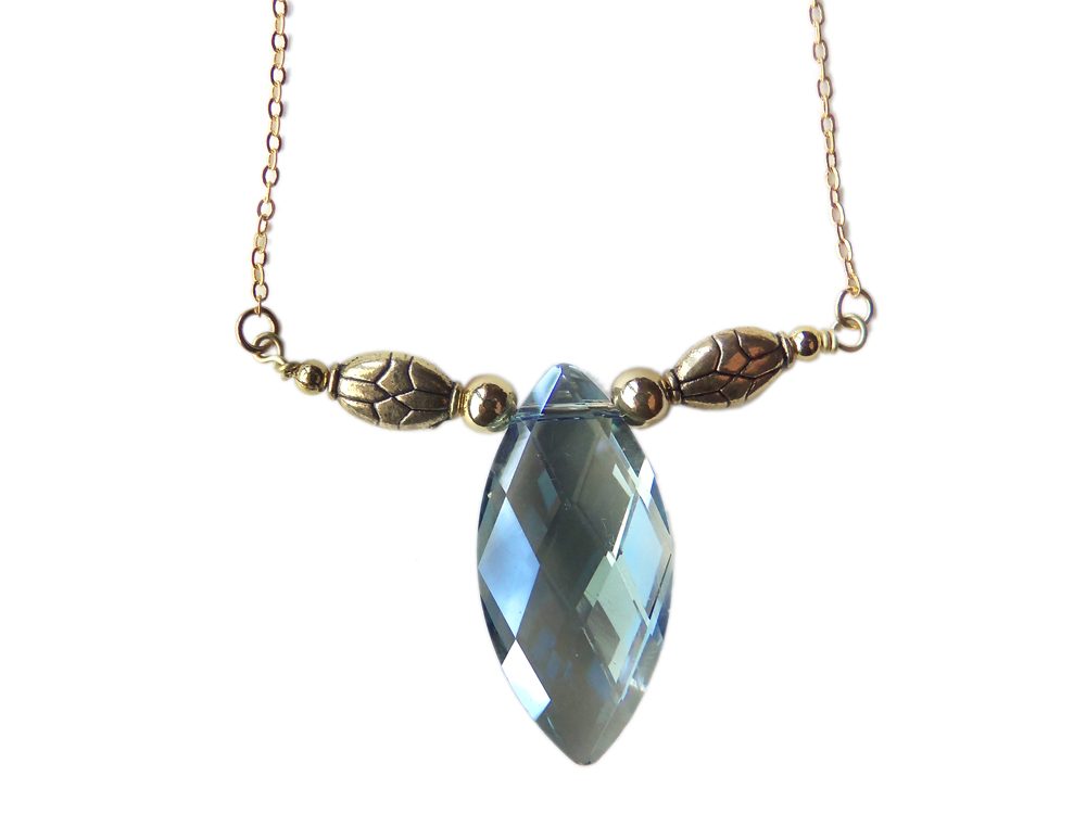 geekymcfangirl-league-of-legends-blue-nexus-necklace